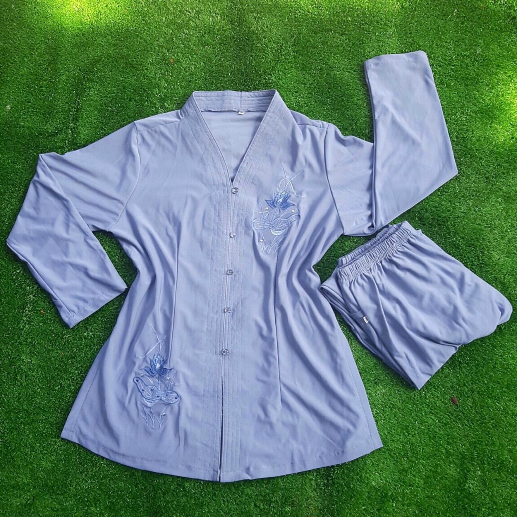 Bà lai tim nút nhựa thun (lam)